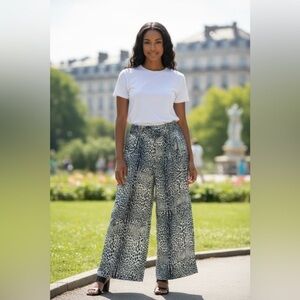 Rewash Wide Leg Pants Women’s Size M Blue Leopard Print 100% Cotton Pull-On